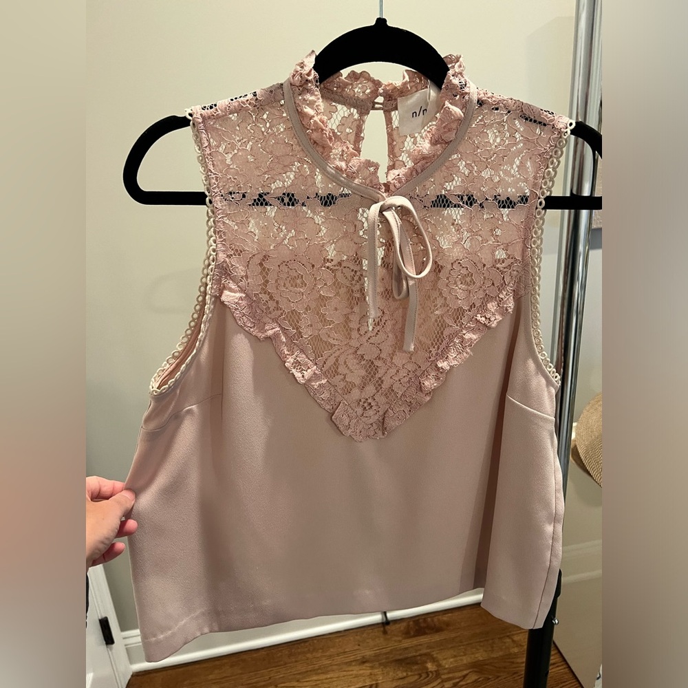NICHOLAS blush pink lace top Sz 8